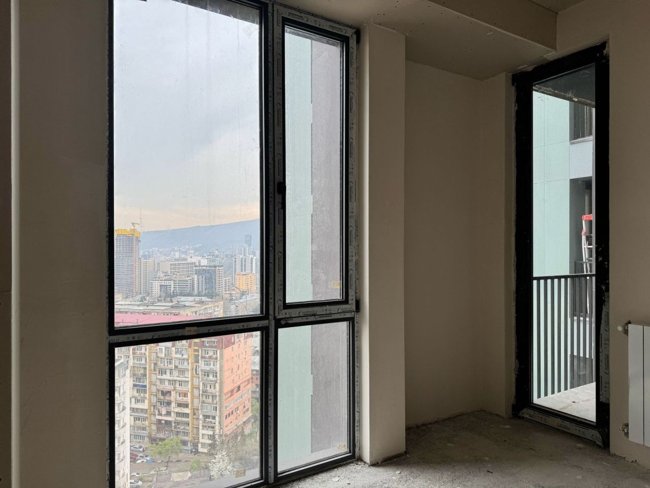 Appartement à Tbilissi, Géorgie, 45 m² - image 1