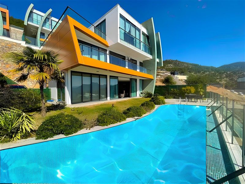 Villa in Alanya, Türkei, 330 m² - Foto 1