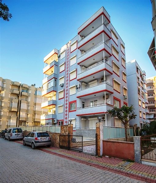 Flat in Alanya, Turkey, 90 m² - picture 1