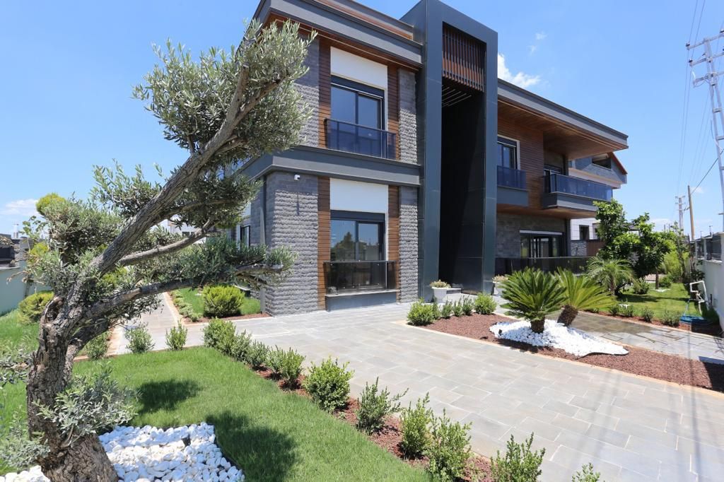 Villa in Antalya, Turkey, 390 m² - picture 1