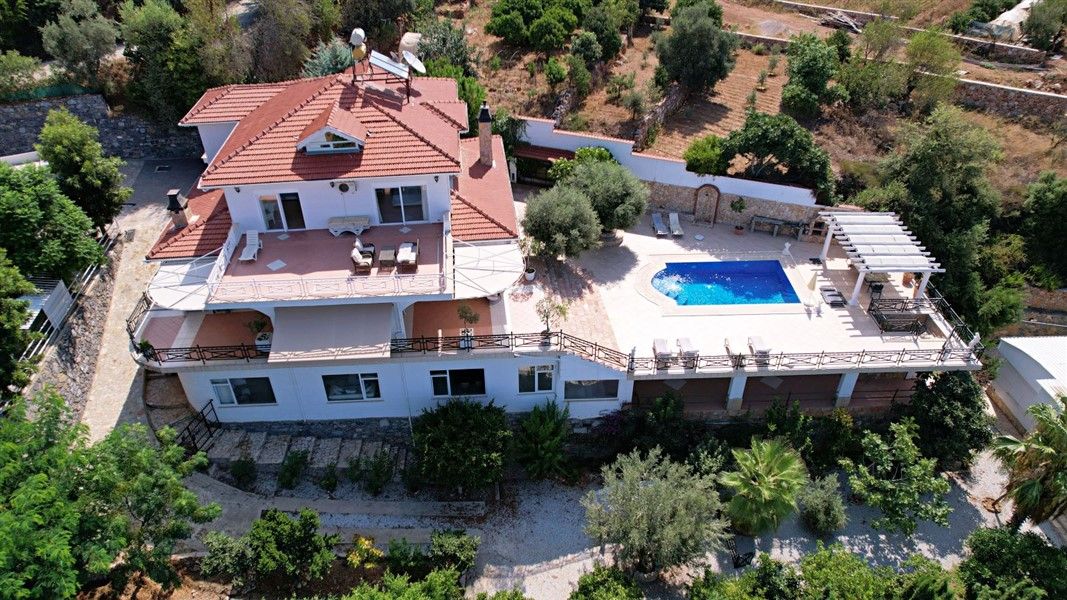 Villa in Kestel, Türkei, 230 m² - Foto 1
