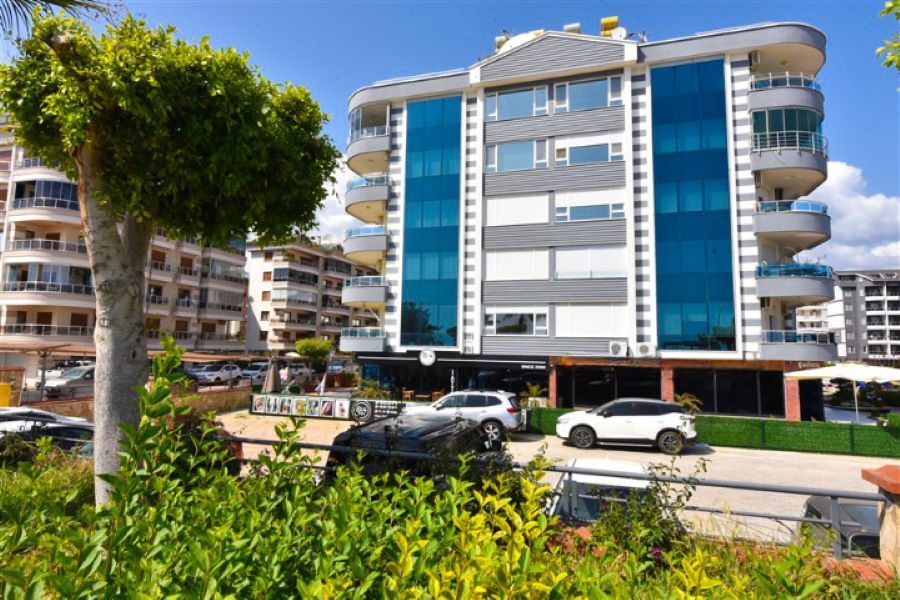 Flat in Alanya, Turkey, 280 m² - picture 1