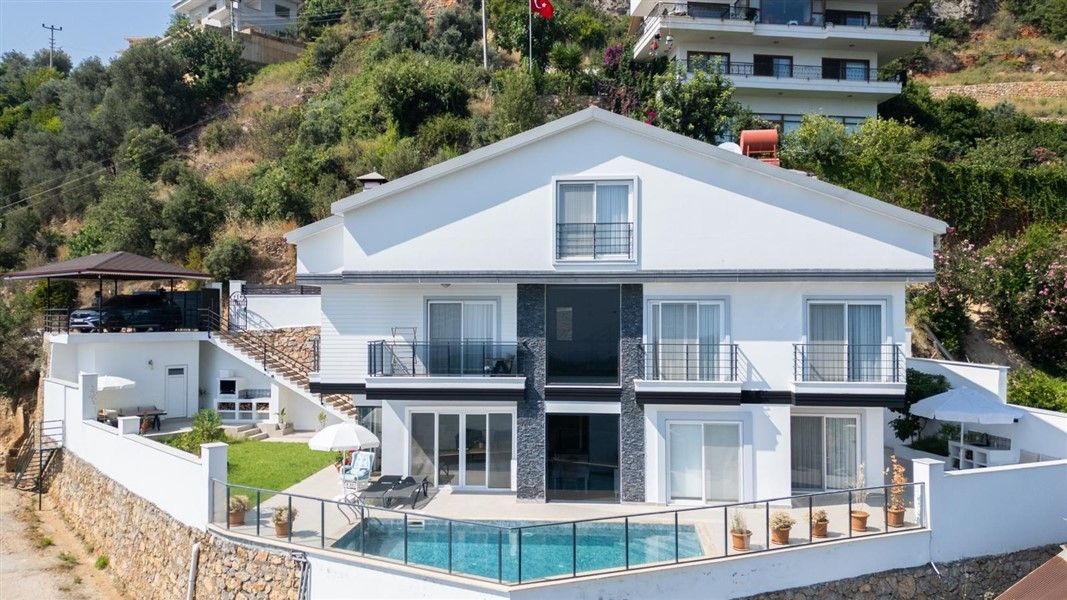 Villa in Alanya, Turkey, 200 m² - picture 1