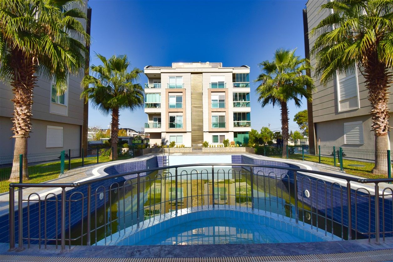 Appartement à Lara, Turquie, 140 m² - image 1