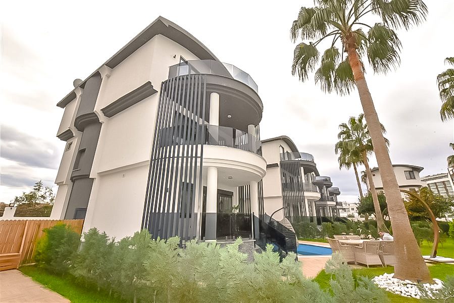 Villa en Alanya, Turquia, 200 m² - imagen 1