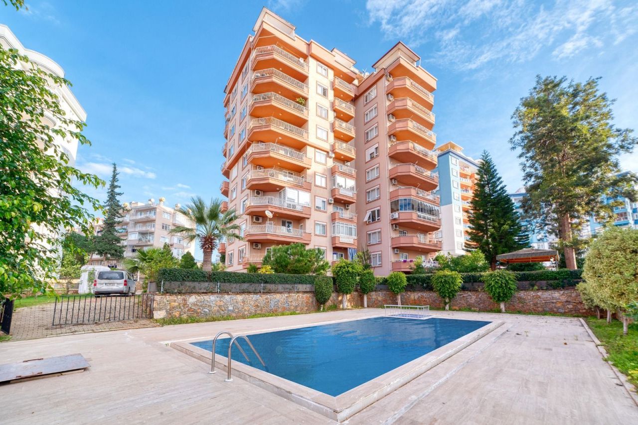 Flat in Alanya, Turkey, 110 m² - picture 1