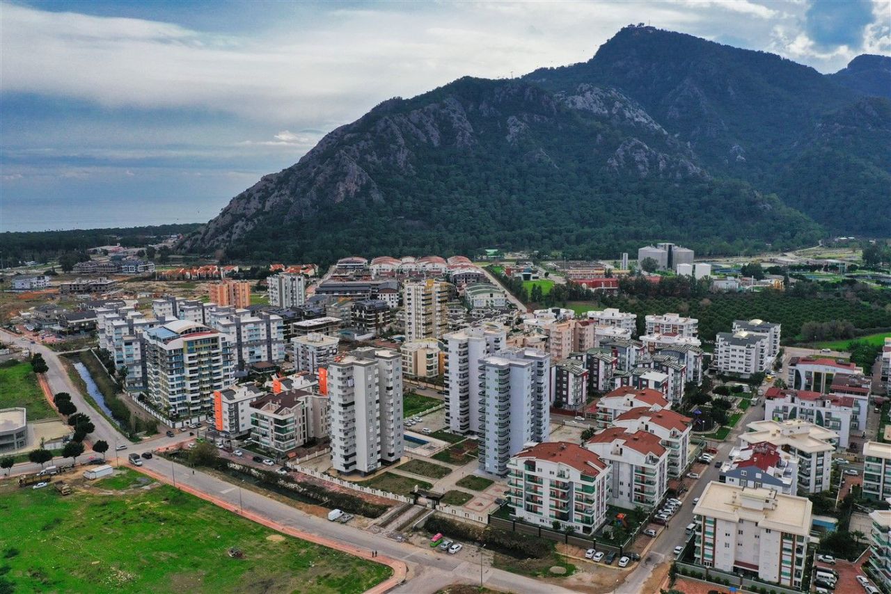 Flat in Antalya, Turkey, 180 m² - picture 1