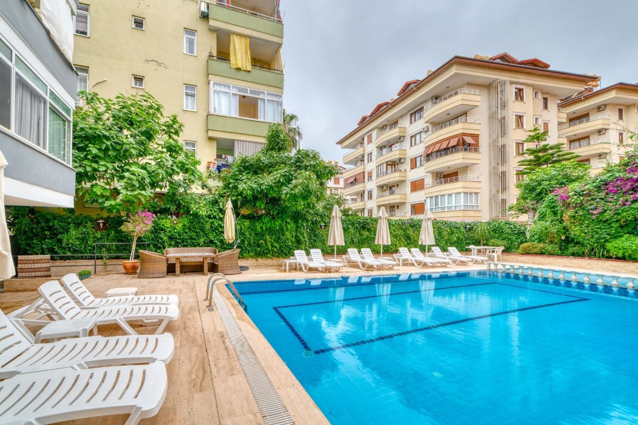 Flat in Alanya, Turkey, 65 m² - picture 1