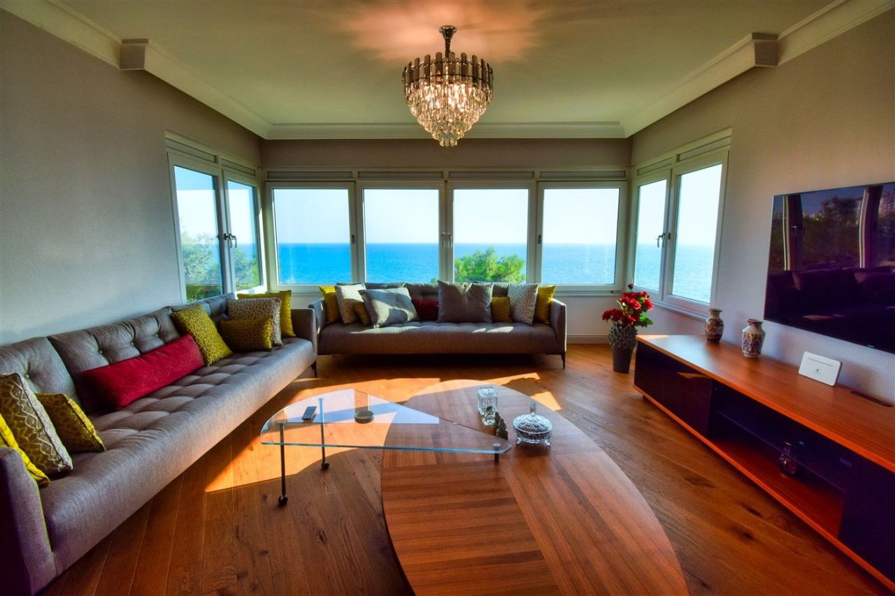 Piso en Lara, Turquia, 180 m² - imagen 1