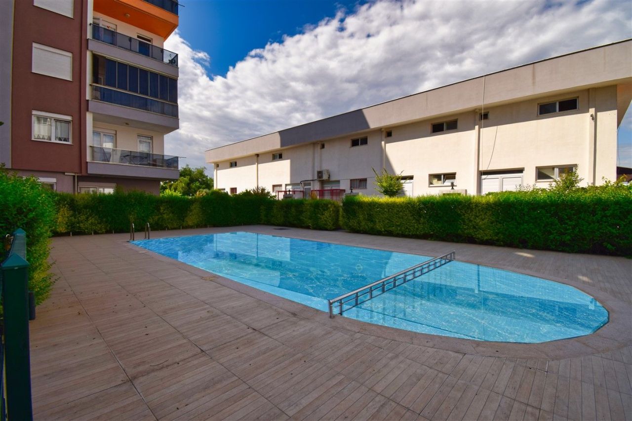 Flat in Antalya, Turkey, 140 m² - picture 1