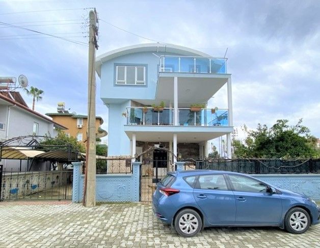 Flat in Konakli, Turkey, 332 m² - picture 1