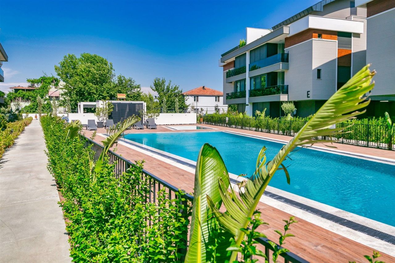 Appartement à Lara, Turquie, 220 m² - image 1