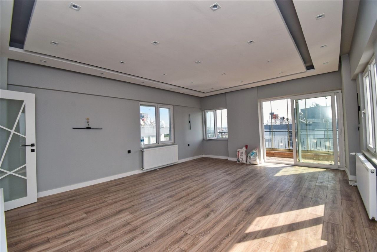 Flat in Antalya, Turkey, 170 m² - picture 1