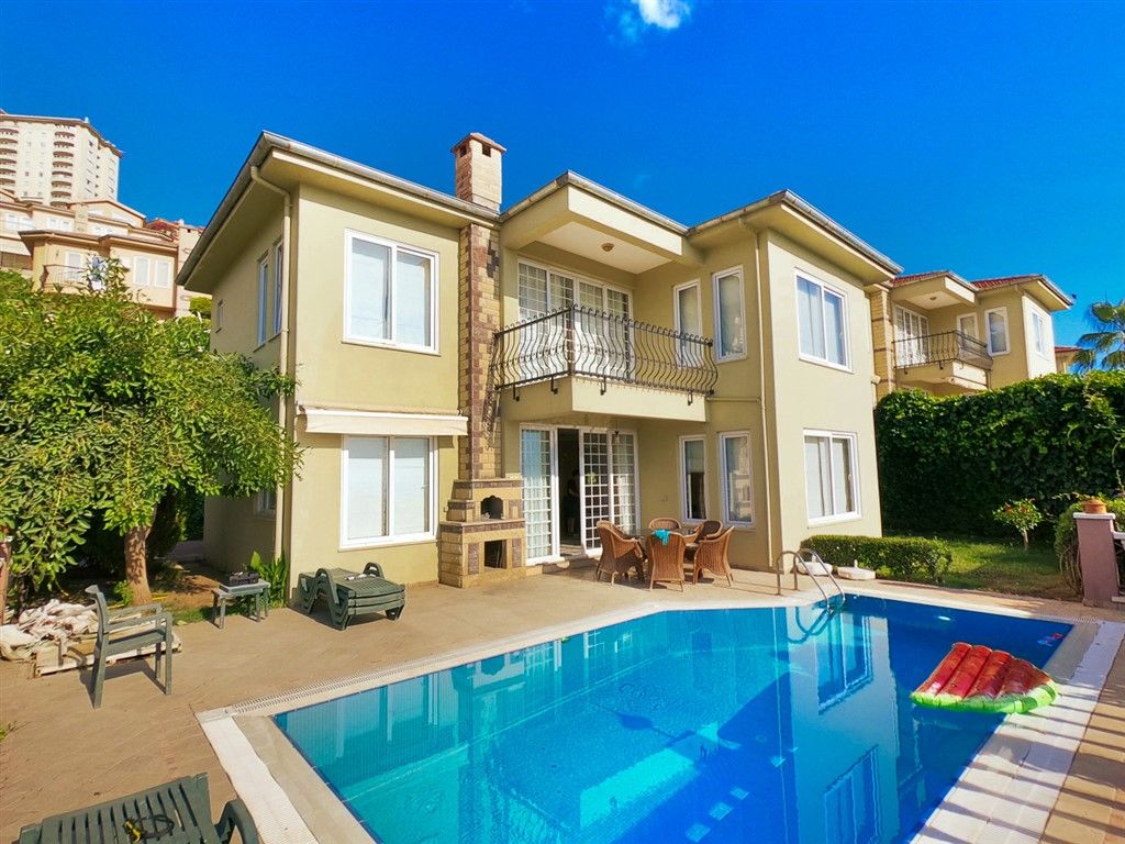 Villa in Alanya, Türkei, 200 m² - Foto 1