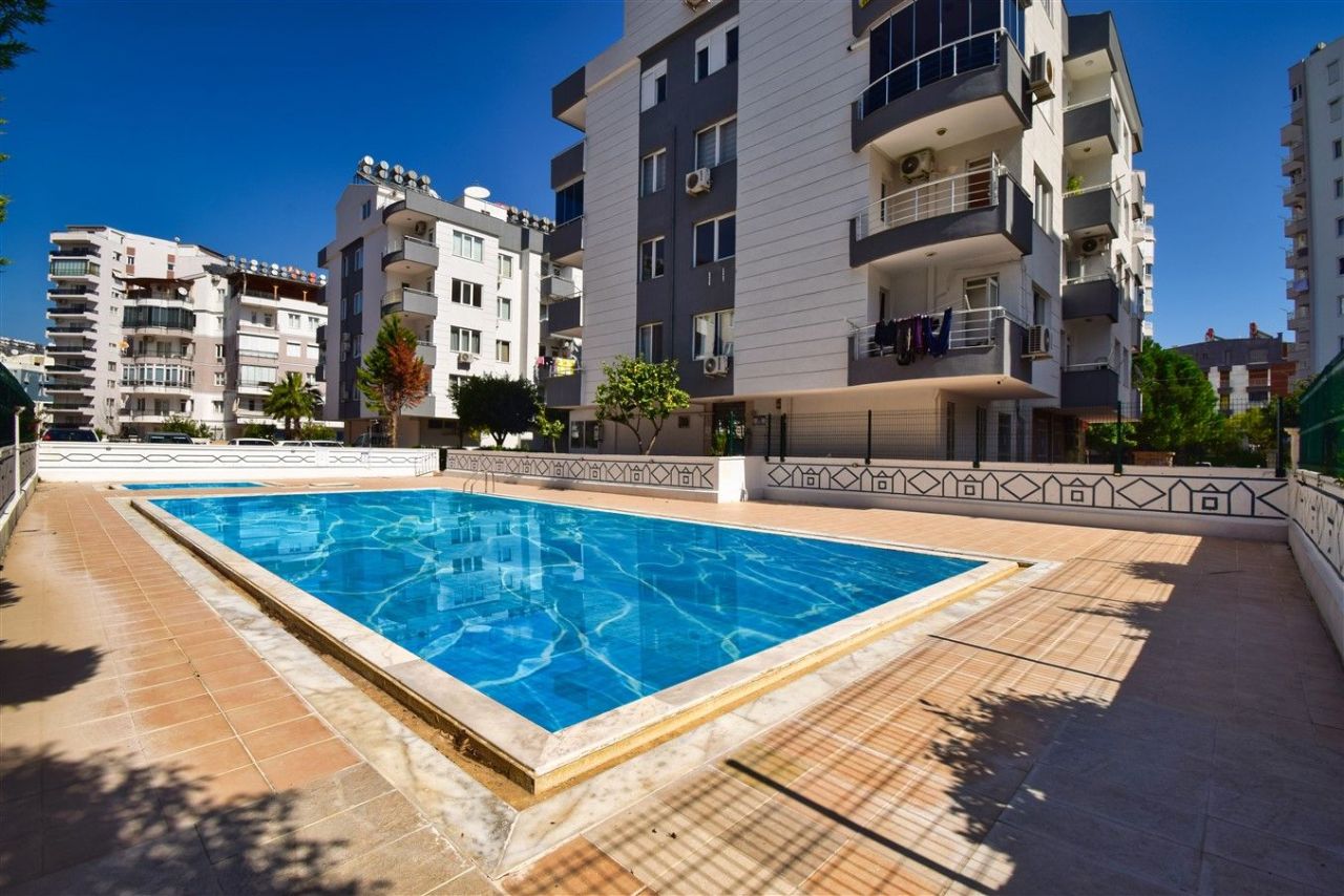 Flat in Antalya, Turkey, 180 m² - picture 1