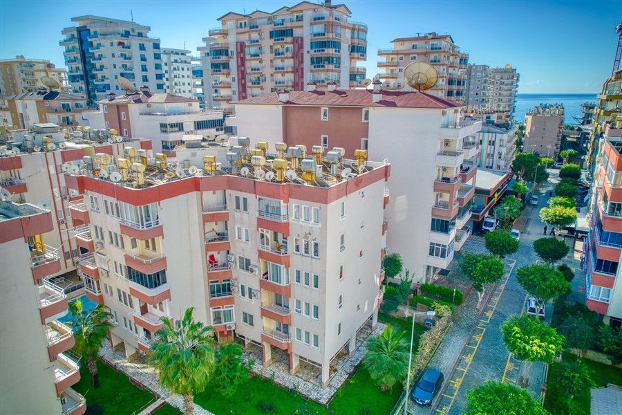 Flat in Alanya, Turkey, 65 m² - picture 1