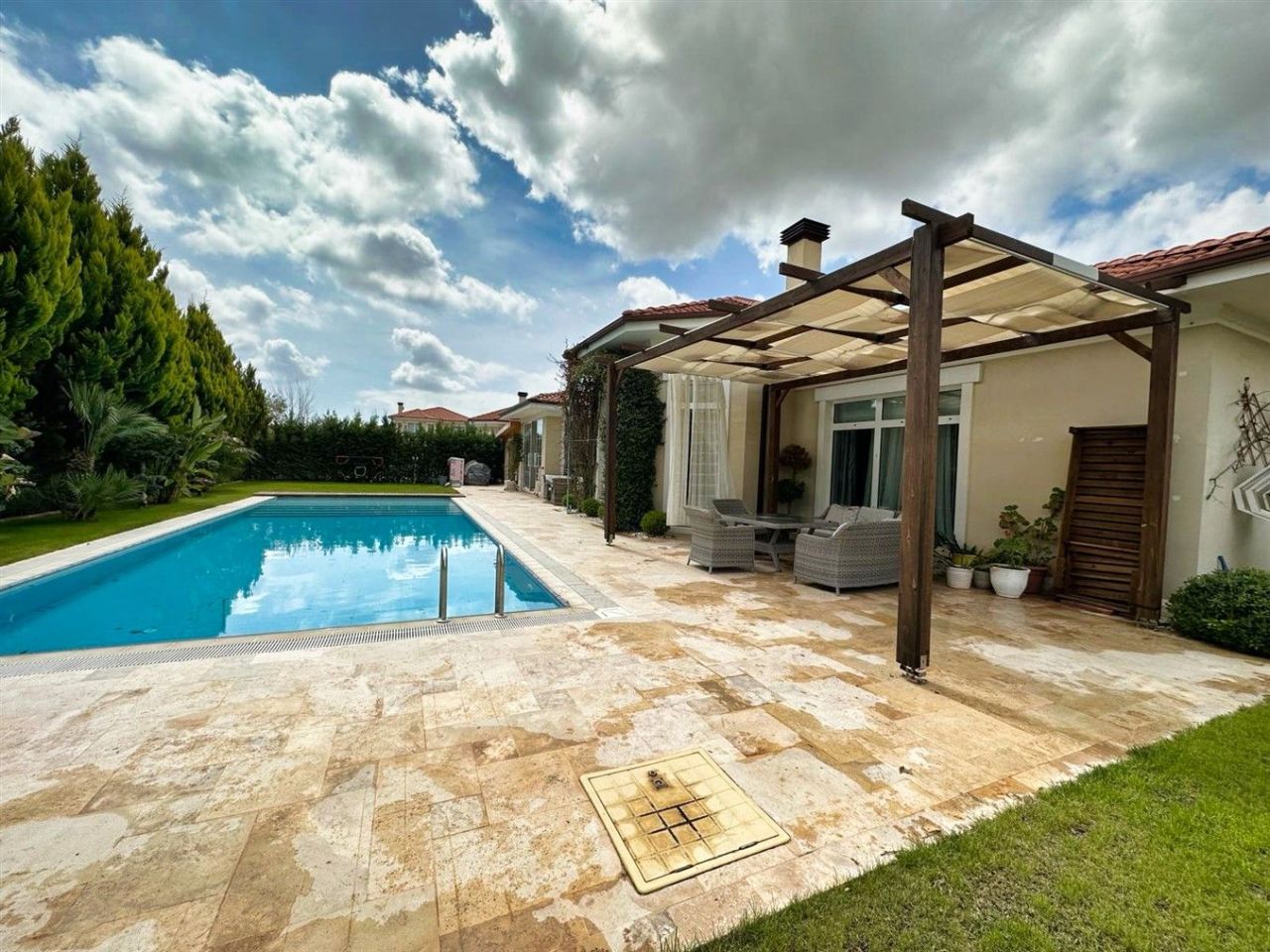 Villa in Antalya, Turkey, 410 m² - picture 1