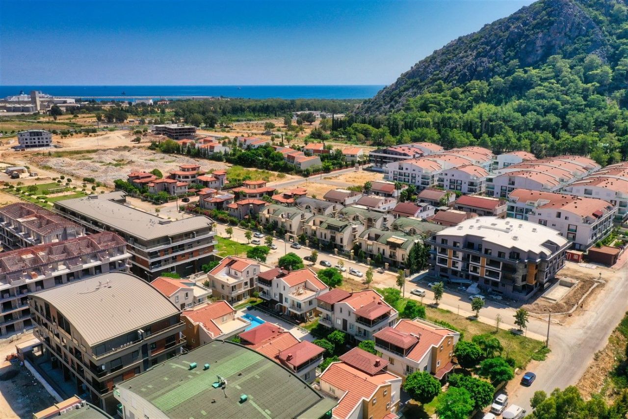 Villa in Antalya, Turkey, 270 m² - picture 1