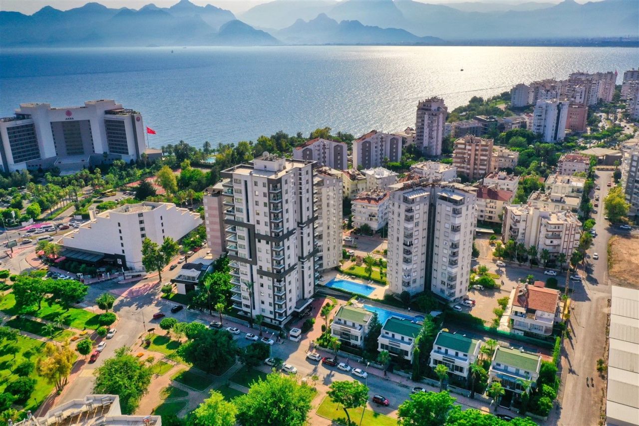 Piso Center, Turquia, 220 m² - imagen 1