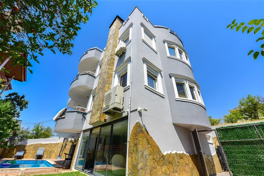 Villa à Alanya, Turquie, 350 m² - image 1