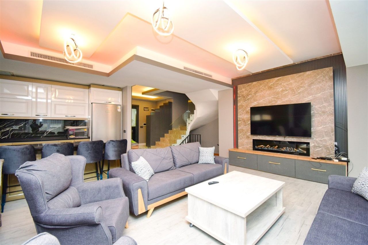 Villa Altintash, Turquie, 380 m² - image 1