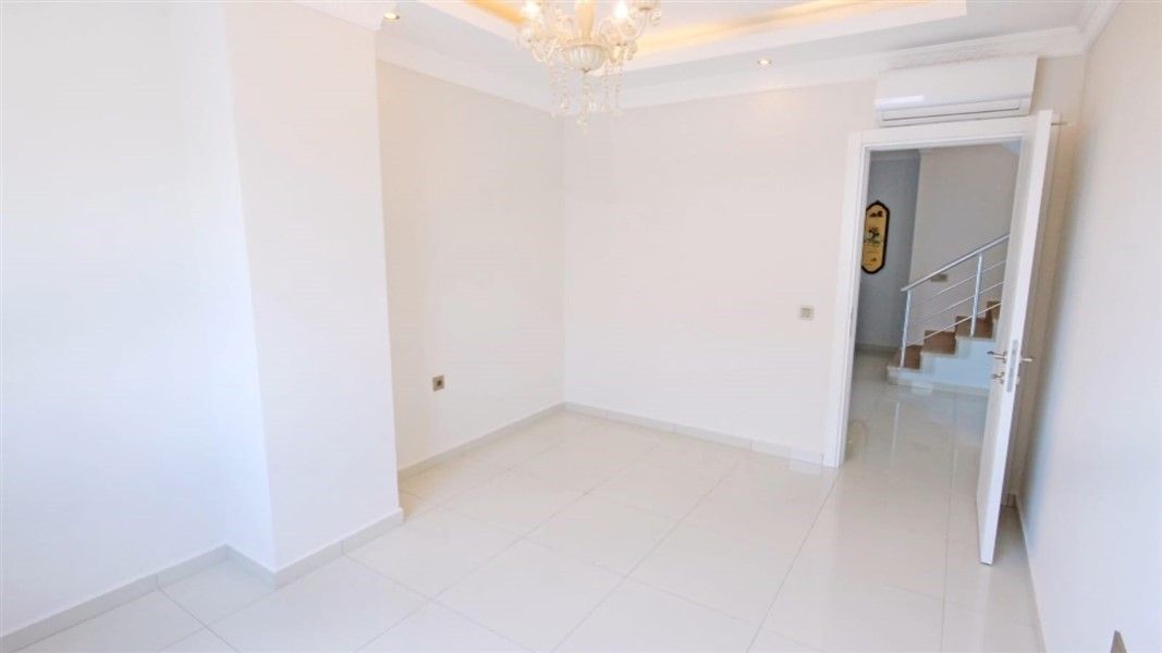 Penthouse in Alanya, Turkey, 400 m² - picture 2