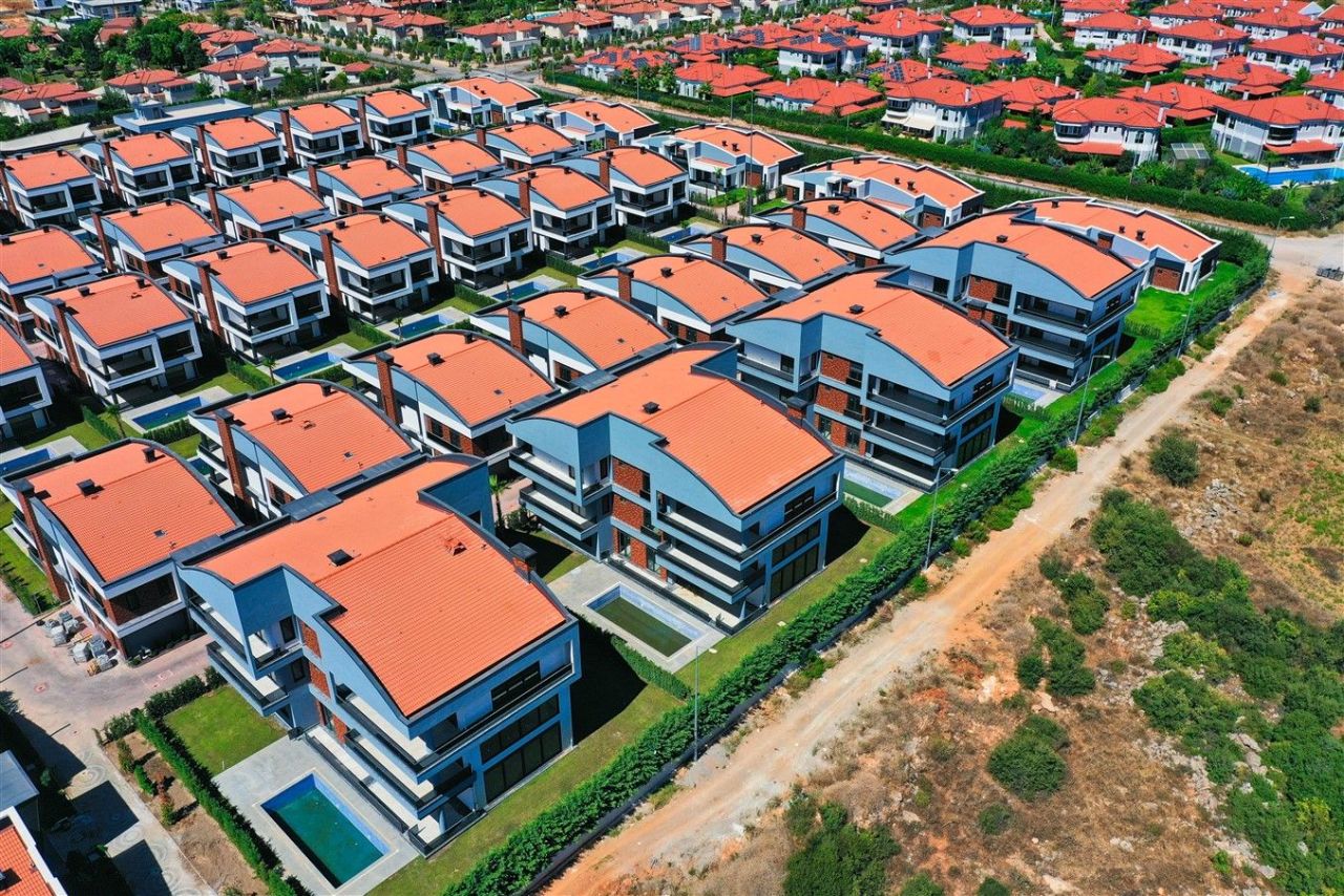 Villa en Antalya, Turquia, 972 m² - imagen 2