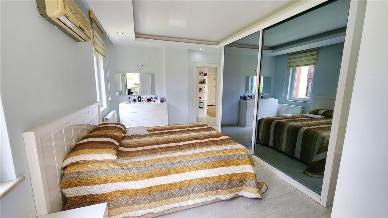 Flat Center, Turkey, 160 m² - picture 2