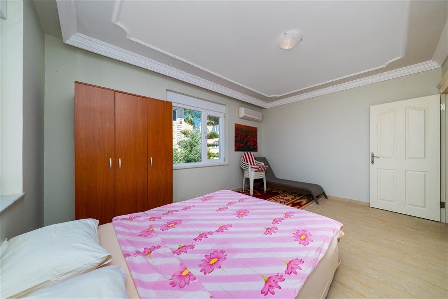 Villa in Alanya, Türkei, 250 m² - Foto 2