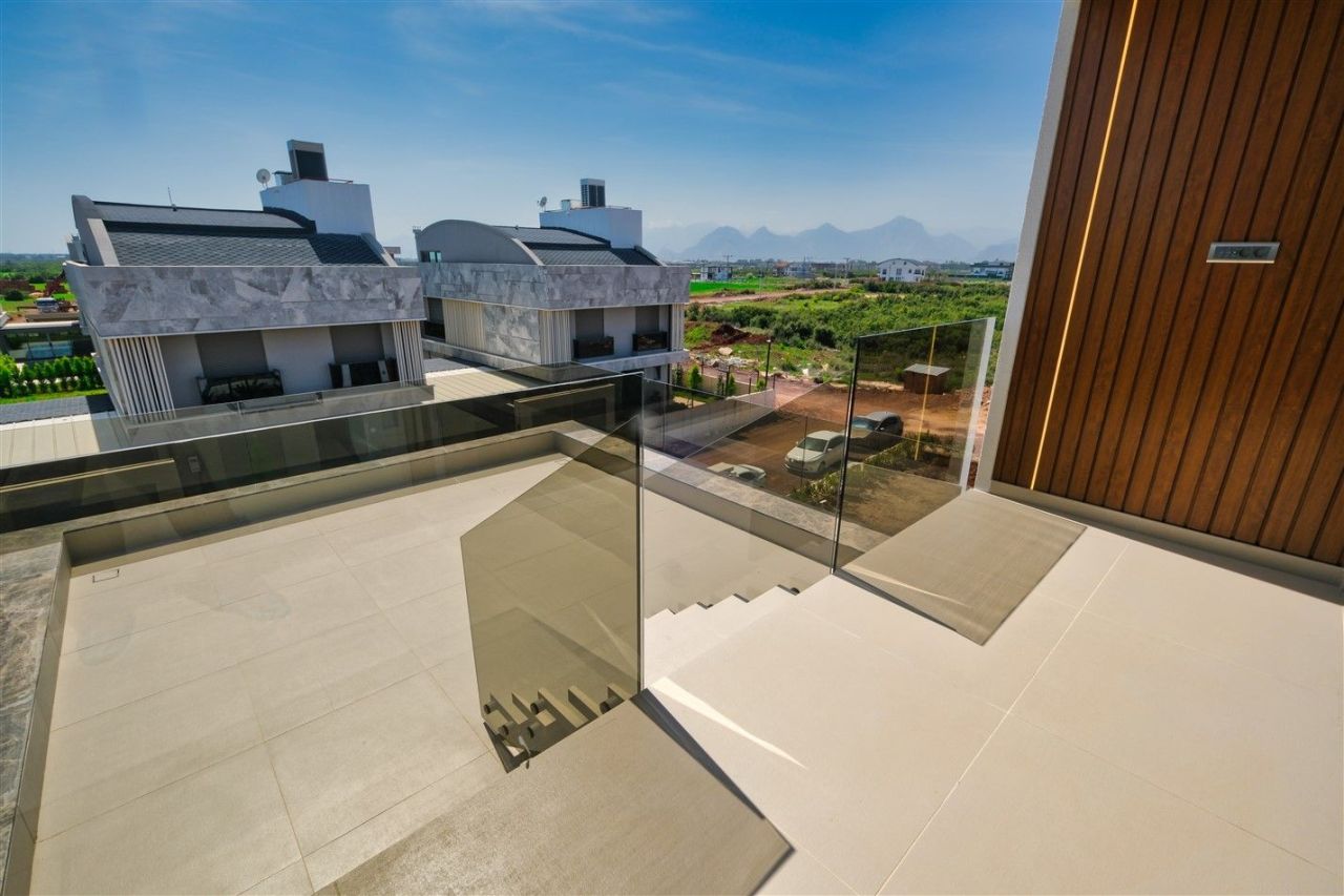 Villa en Antalya, Turquia, 536 m² - imagen 2