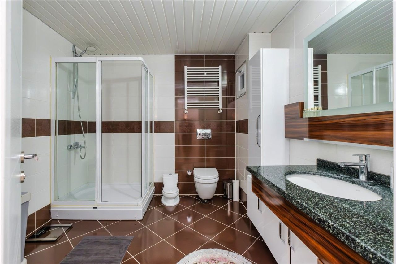 Flat Center, Turkey, 220 m² - picture 2