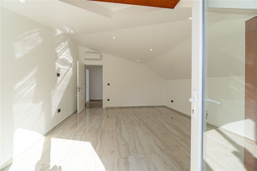 Villa à Alanya, Turquie, 340 m² - image 3