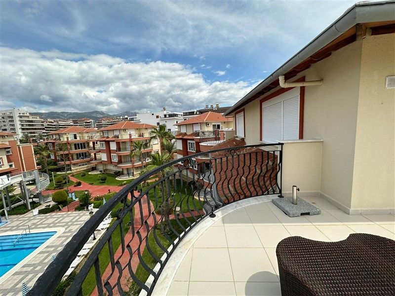 Flat in Kestel, Turkey, 220 m² - picture 3