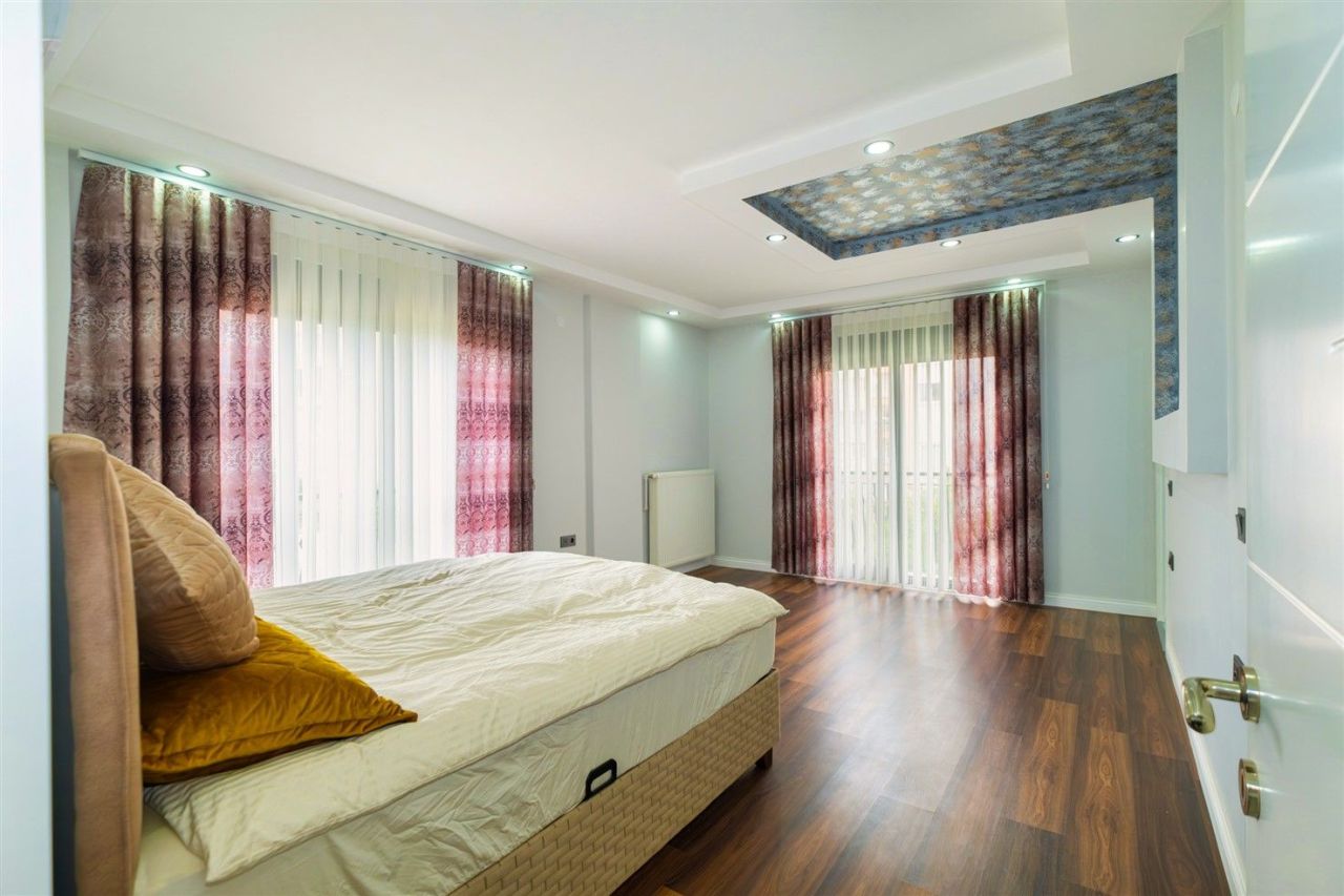 Villa en Lara, Turquia, 300 m² - imagen 5