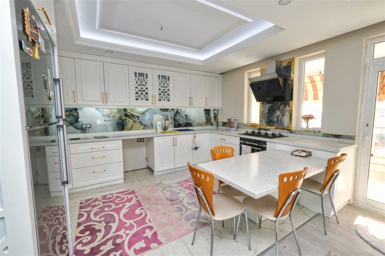 Flat in Antalya, Turkey, 250 m² - picture 5