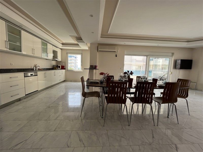 Flat in Alanya, Turkey, 165 m² - picture 5
