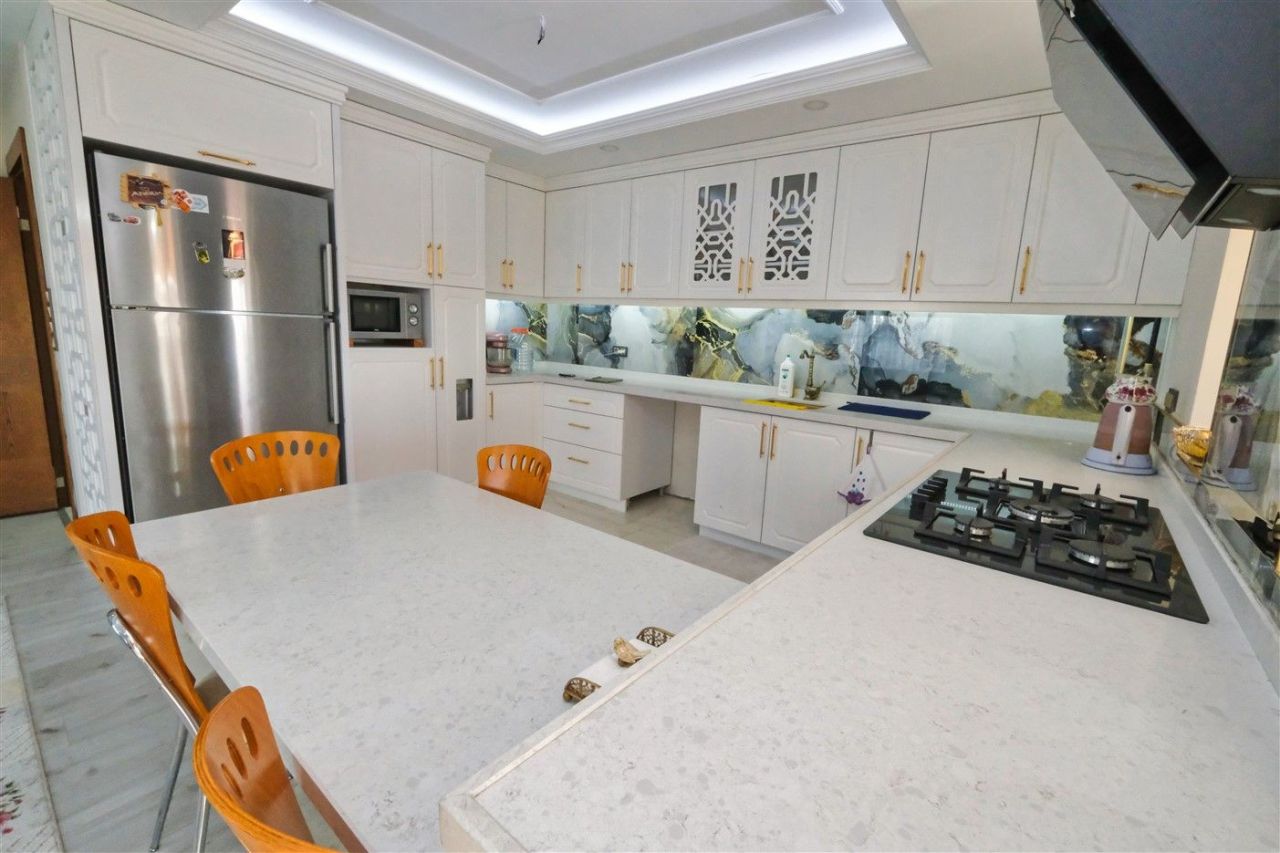 Flat in Antalya, Turkey, 250 m² - picture 6