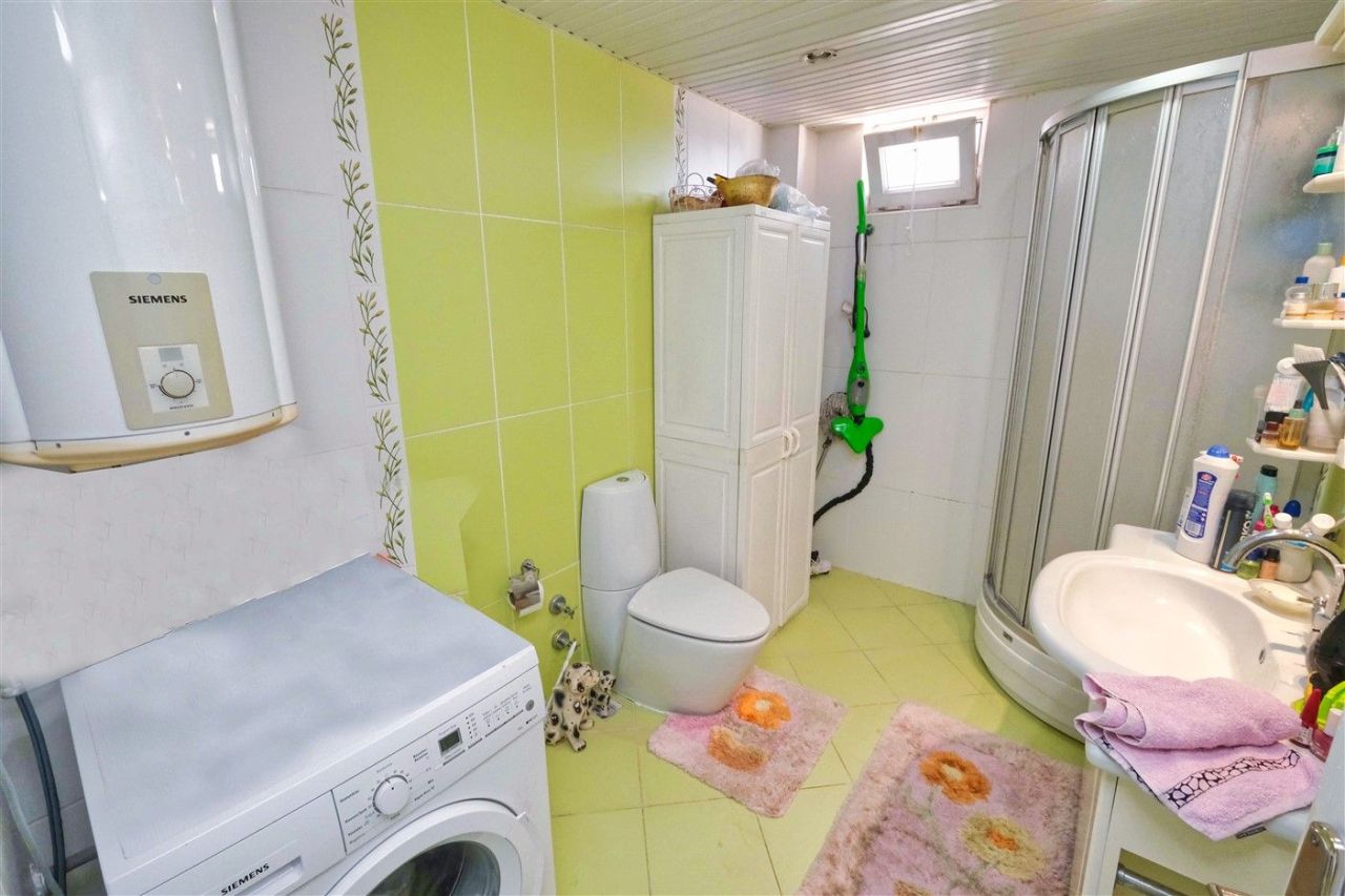 Flat in Lara, Turkey, 140 m² - picture 7