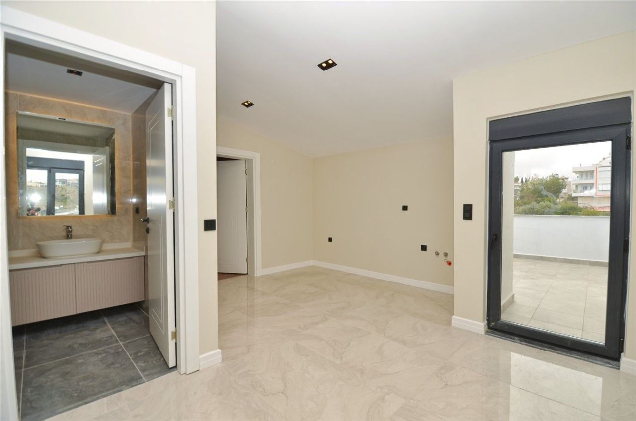 Villa in Lara, Turkey, 240 m² - picture 7