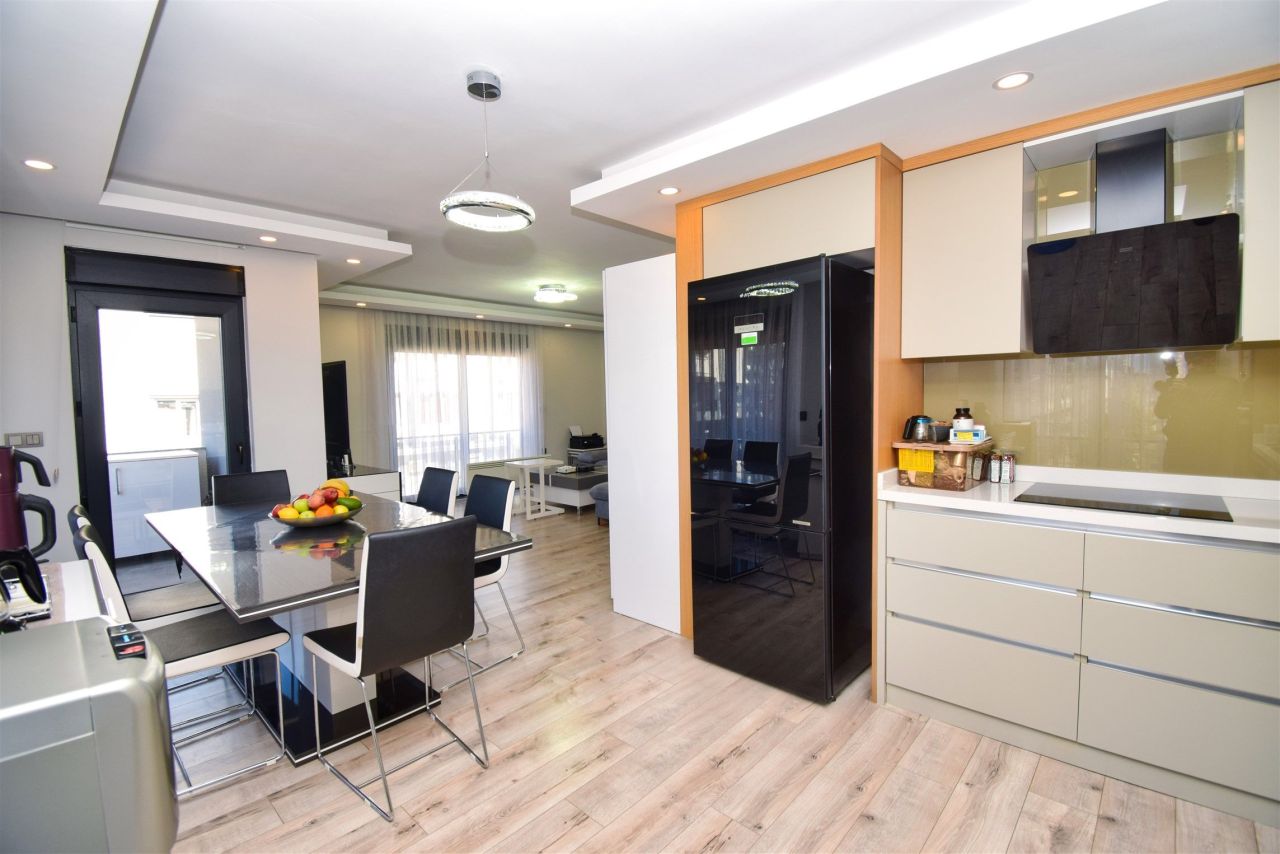 Flat in Lara, Turkey, 185 m² - picture 7