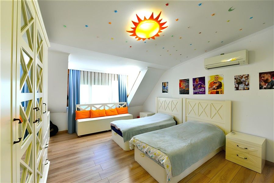 Penthouse in Alanya, Turkey, 200 m² - picture 8