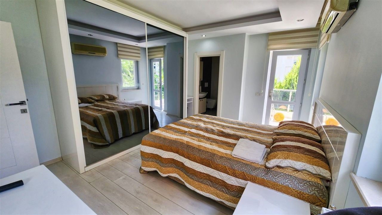 Flat Center, Turkey, 160 m² - picture 9