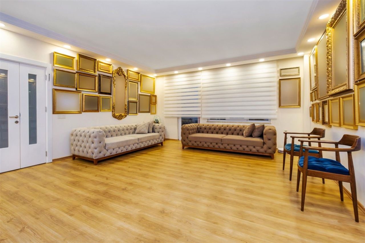 Flat Center, Turkey, 220 m² - picture 9