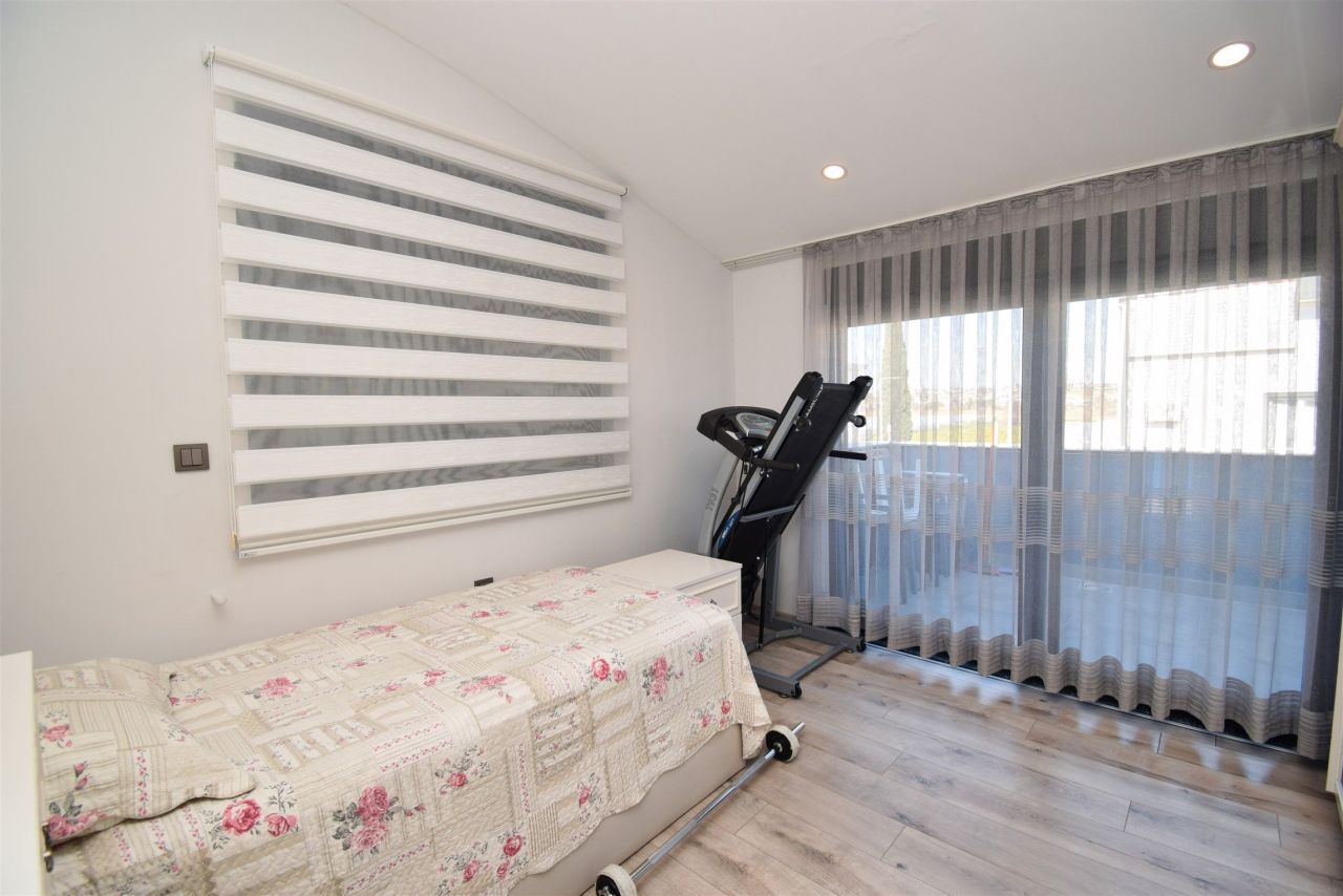 Flat in Lara, Turkey, 185 m² - picture 11