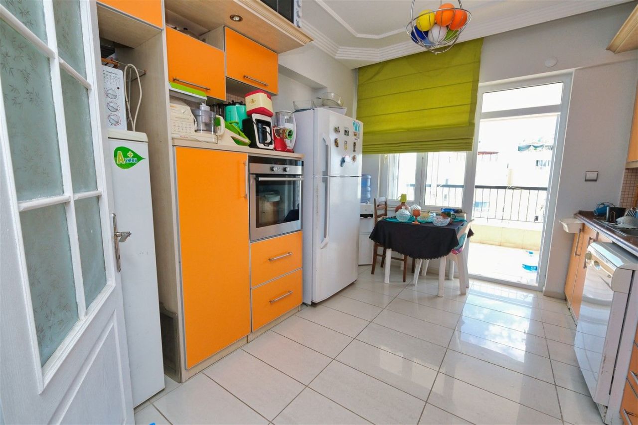 Flat in Lara, Turkey, 140 m² - picture 12