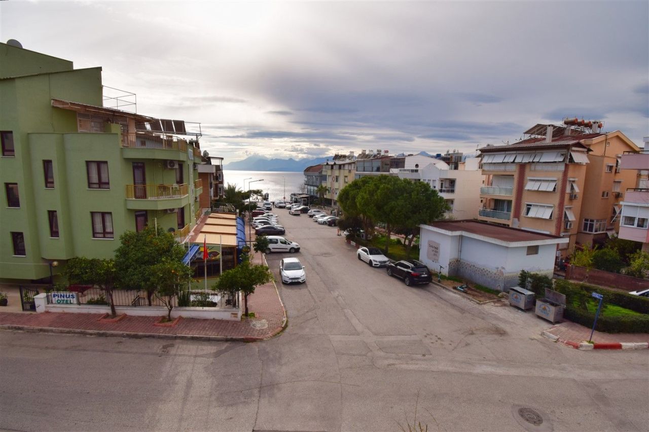 Flat in Lara, Turkey, 140 m² - picture 14