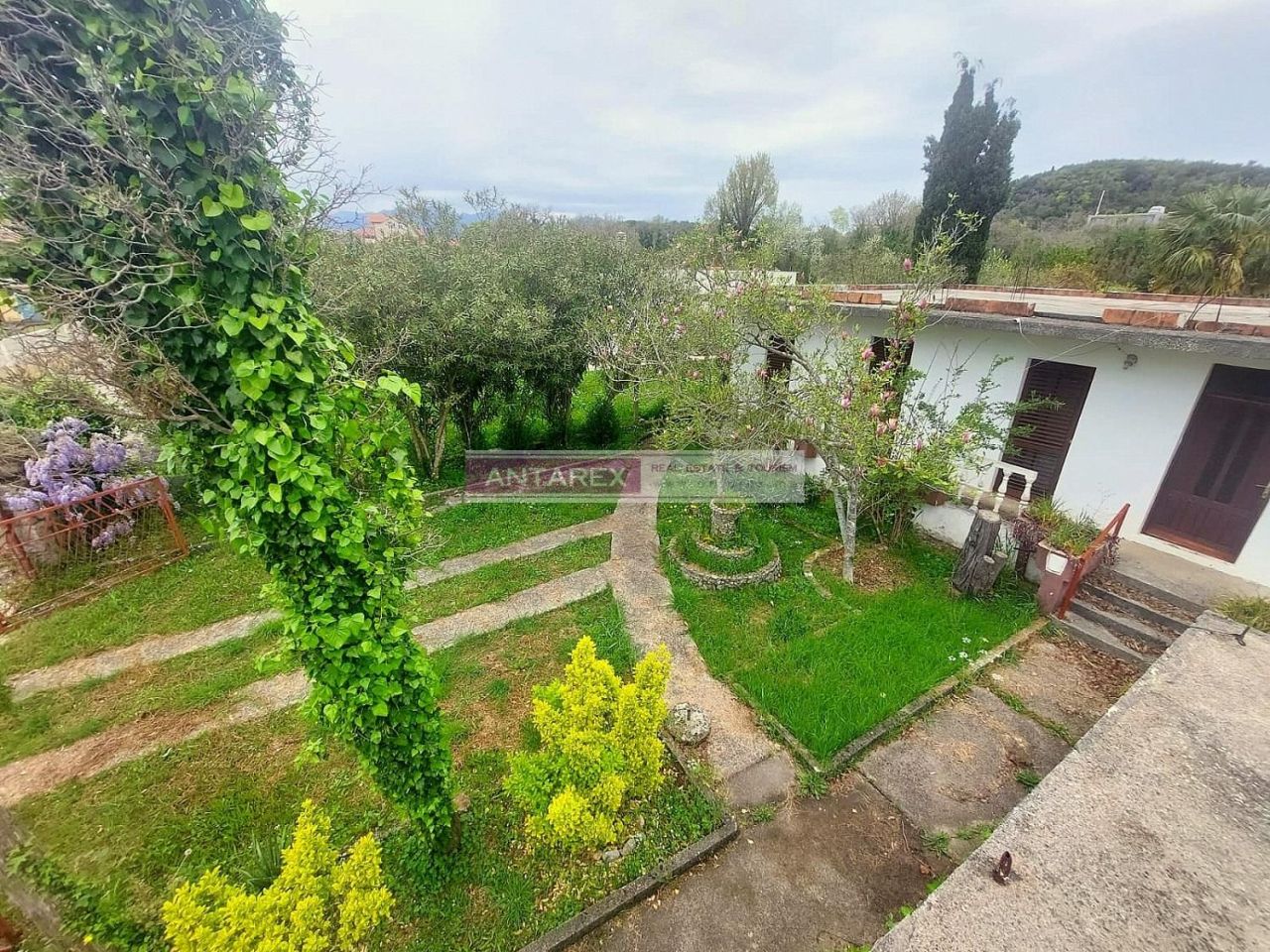 Villa a Đuraševići, Montenegro, 144 m² - foto 2