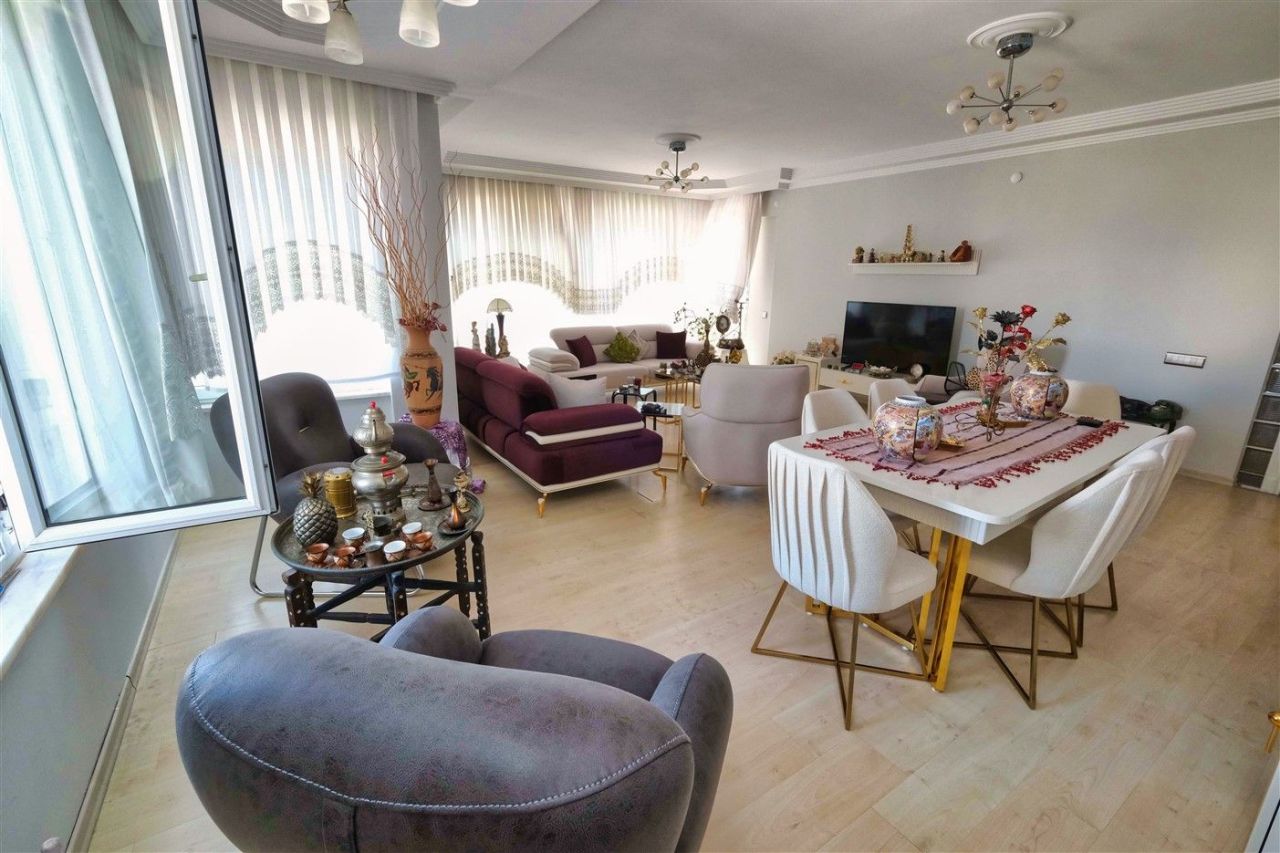 Flat in Lara, Turkey, 140 m² - picture 15