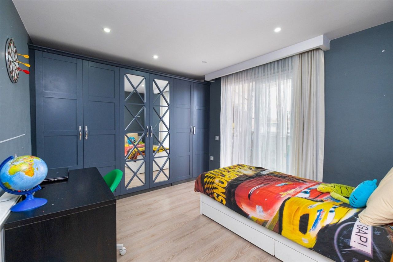 Flat Center, Turkey, 300 m² - picture 15