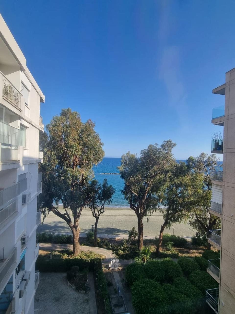 Apartamento en Agios Tychon, Chipre - imagen 9